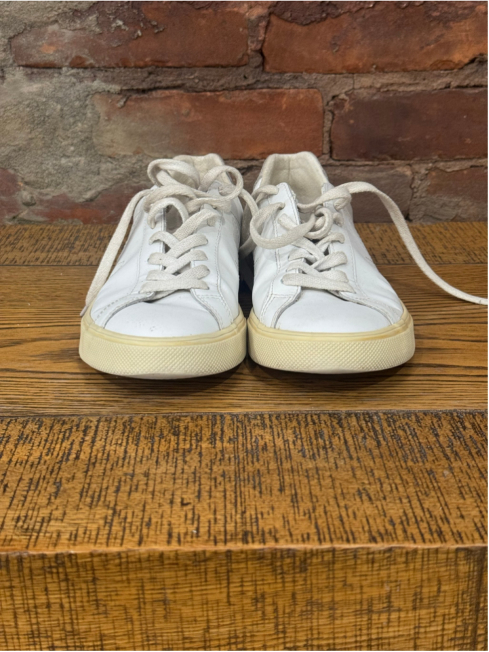 Veja Esplar Leather Sneakers White Grey Suede Heel Stitched V Logo EU 39 US 8 - Picture 4 of 8